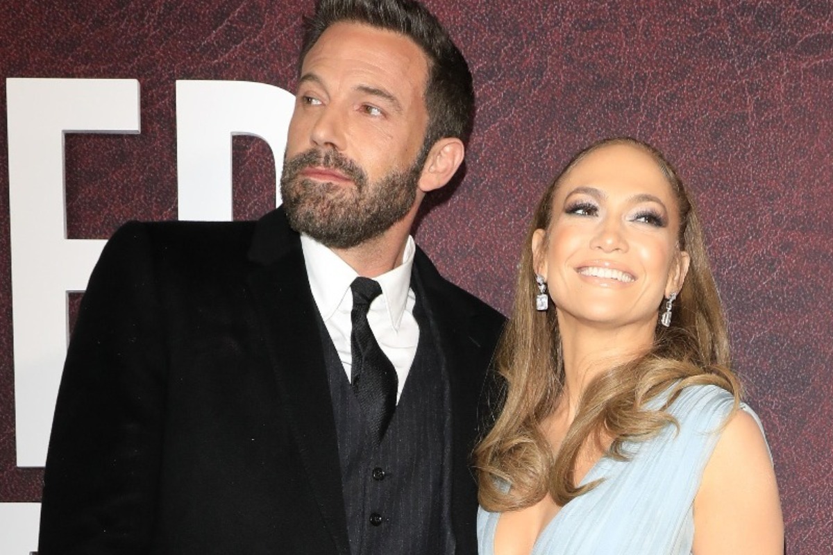 Jennifer Lopez şi Ben Affleck s au logodit din nou Alist Magazine