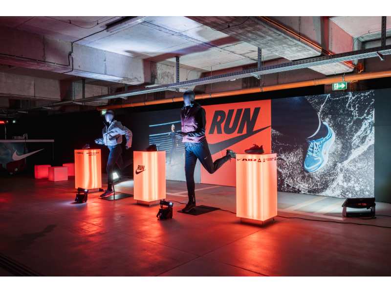 nike midnight run